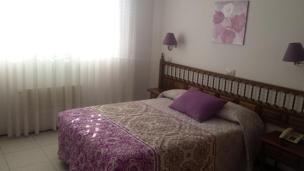 Hotel Bahia О Грове Екстериор снимка